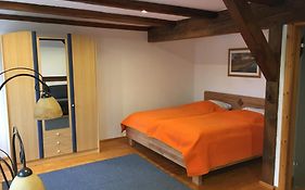 Ferienwohnung Kastanienblick oder Parkblick, oder unser Radlerzimmer!